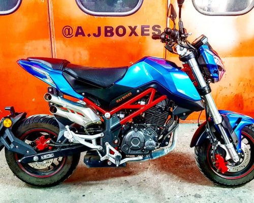 aj boxes moto
